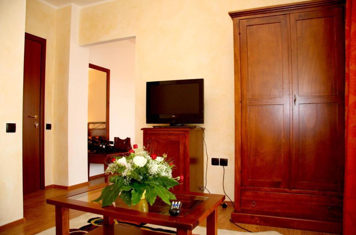 Club Insieme Grand Resort Potlogi الغرفة الصورة