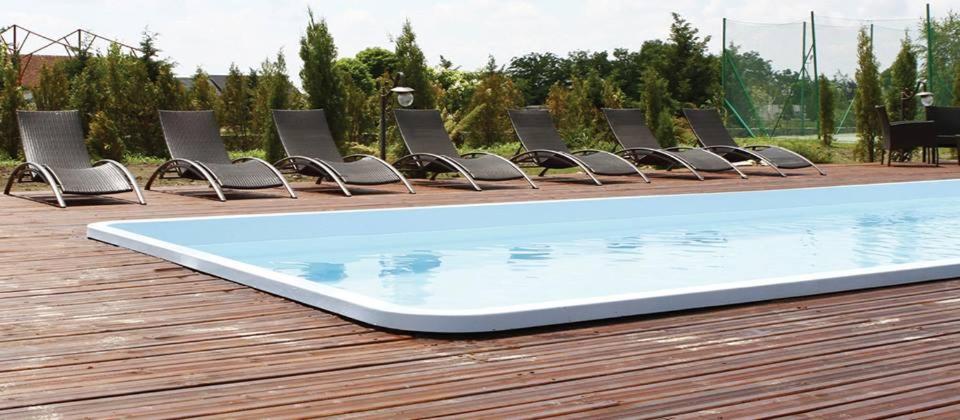 Club Insieme Grand Resort Potlogi المظهر الخارجي الصورة